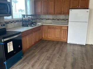 142 Fleming Rd, Lahaina, HI 96761