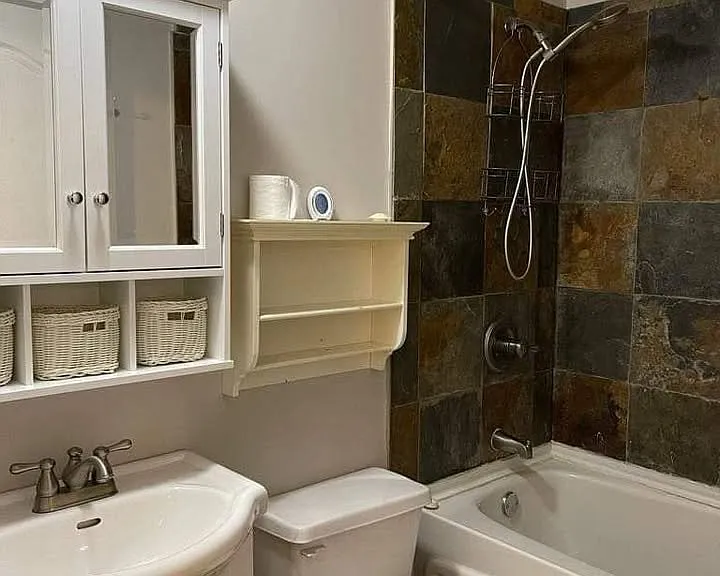 162 Jansen Ave #28 — Photo 7