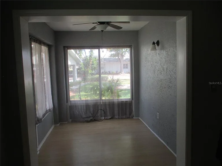 2124 Hailstone Cir — Photo 14