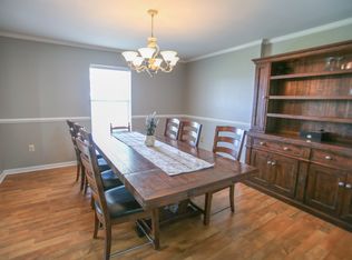 814 Winchester Trl, Angleton, TX 77515