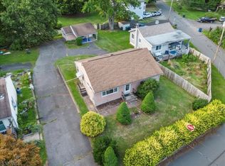 287 Hillcrest Dr, Milford, NJ 08848