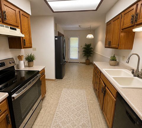 5th image of 1220 Willow Springs Blvd #38