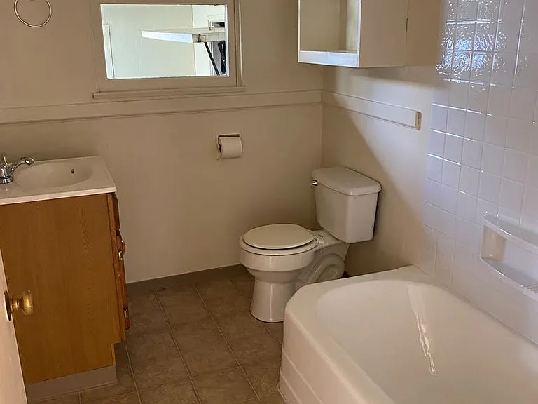 1239 Madison St — Photo 15
