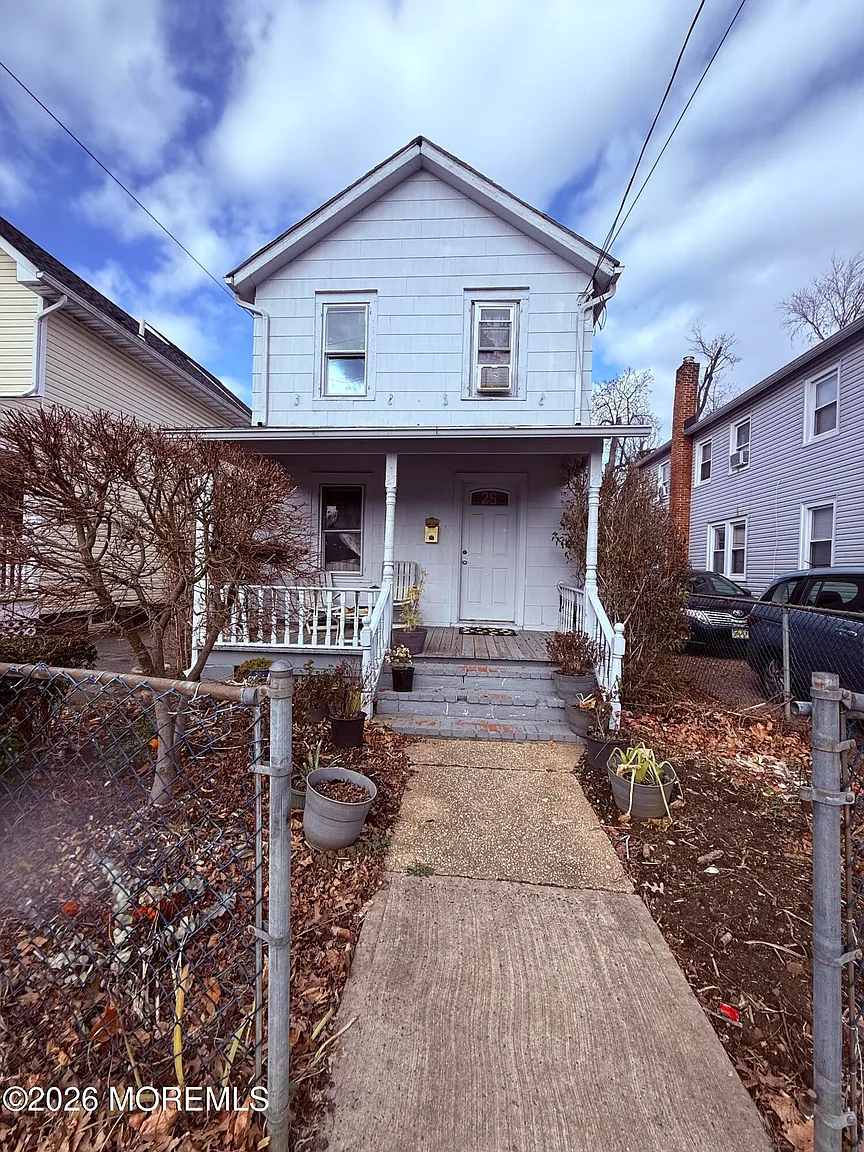25 Marcy Street photo 1