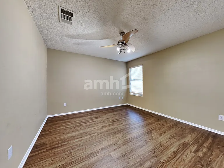 5112 Prestwick Dr — Photo 18