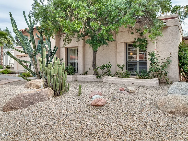 10675 E Cinnabar Ave — Photo 6