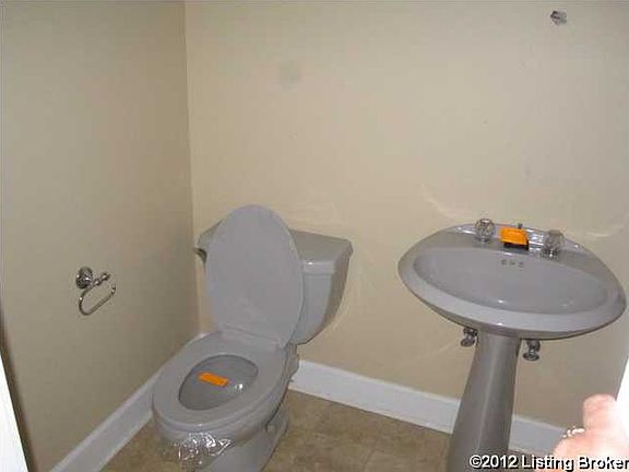 5th image of 1425 Saint Andrews Dr