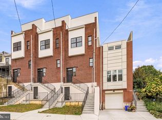 303B Fountain St, Philadelphia, PA 19128