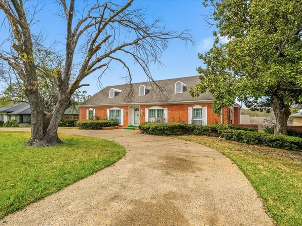 1309 Briar Hollow Ln, Garland, TX 75043