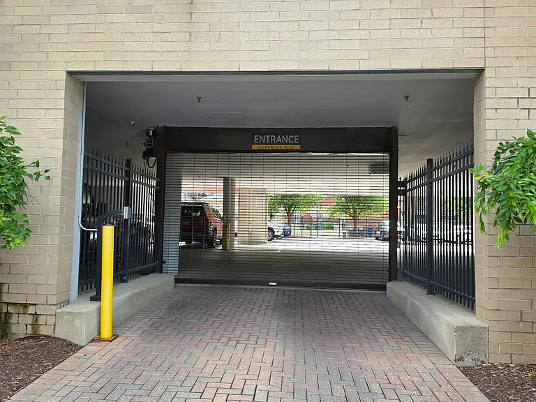 825 N 4th St #213 — Photo 15