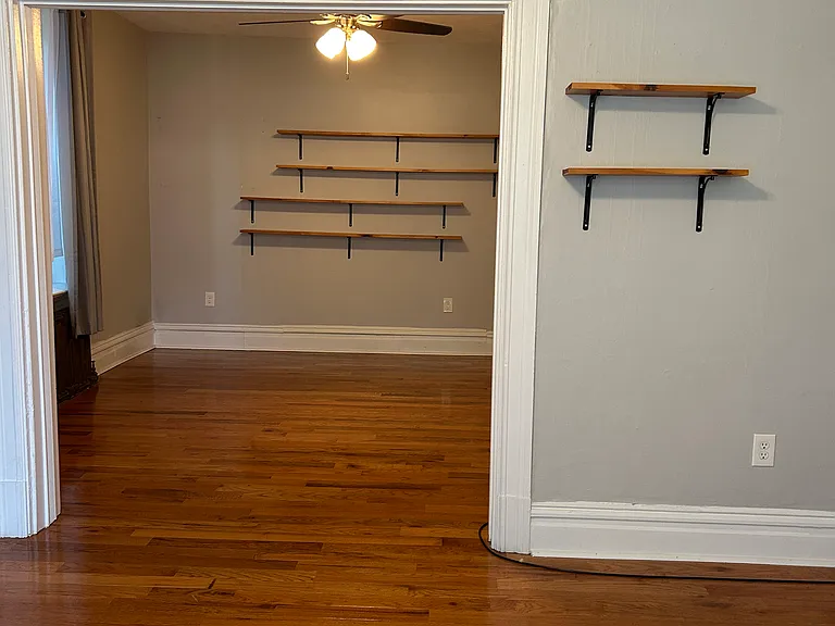 439 Rebecca Ave #1FT — Photo 3