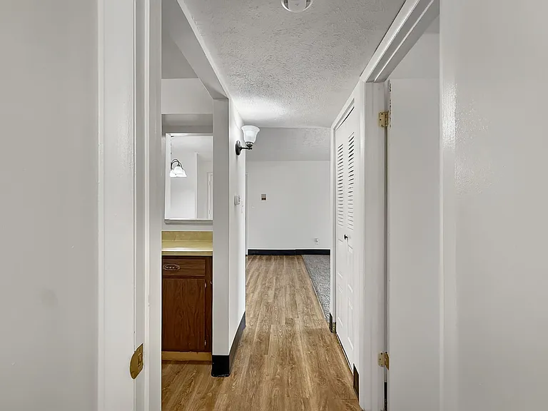 5560 E Virginia St — Photo 16