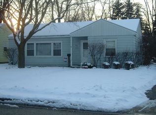 52 Linden Ave, Mundelein, IL