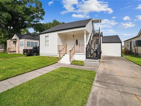 616 Lebeau St, Arabi, LA 70032