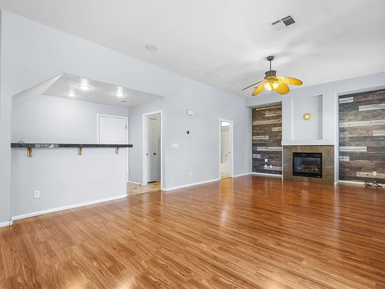 249 Jessica Grove St — Photo 14