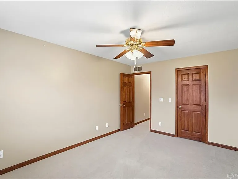 75 Myers Farm Ct — Photo 17
