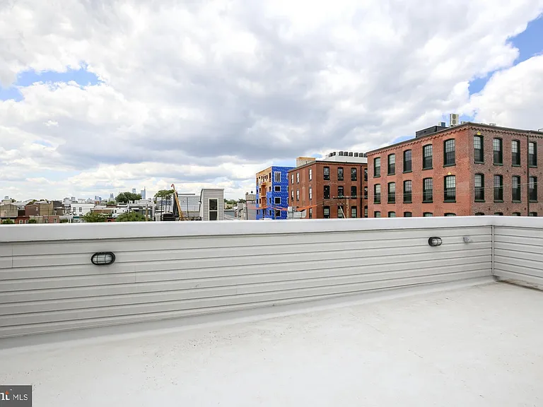 2441 Coral St — Photo 43