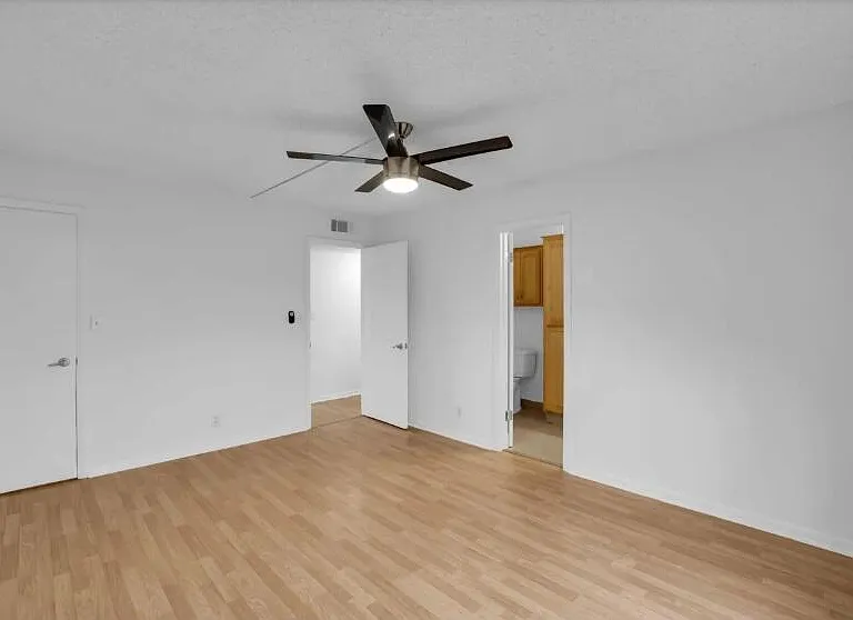 9355 SW 8th St #408 — Photo 17