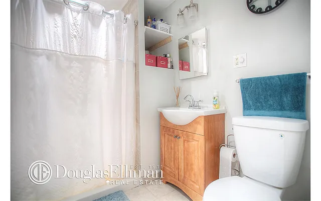 Rented by Douglas Elliman | media 7