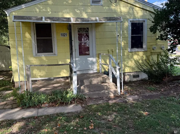 1021 S Oliver Ave, Wichita, KS 67218