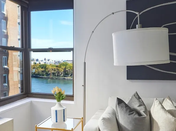 55 East End Avenue image 4 of 7