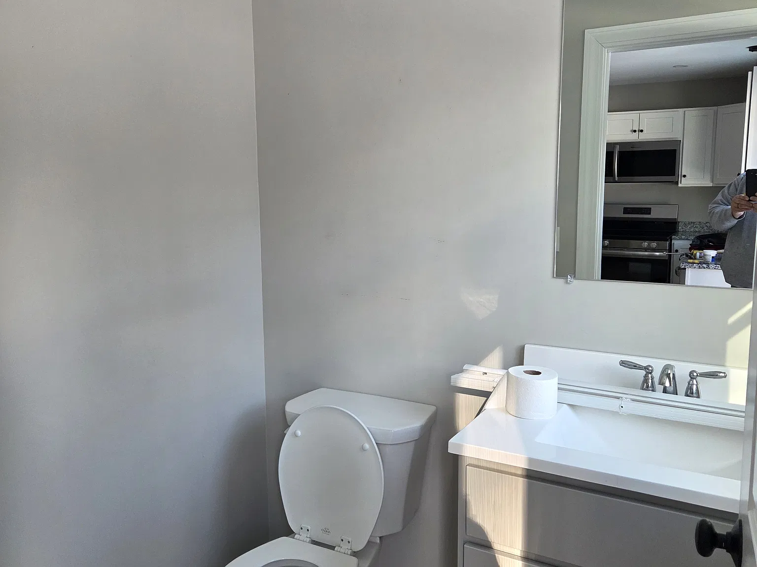 2 bed, 1200 sqft, $2,200 — Photo 3