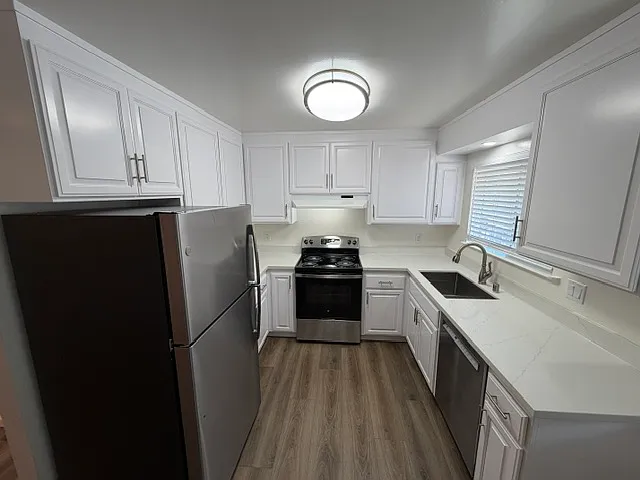 1170 Regent St #D — Photo 7