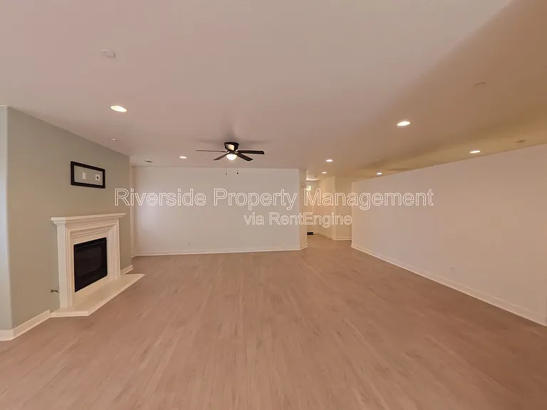 2921 Gibson St — Photo 13