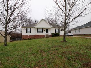 757 Hunters Crossing Ln, Springfield, TN 37172