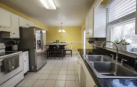 222 Daly Dr — Photo 16