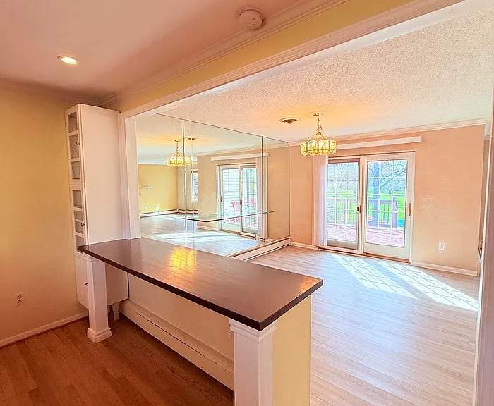 42021 Banbury Ct — Photo 6