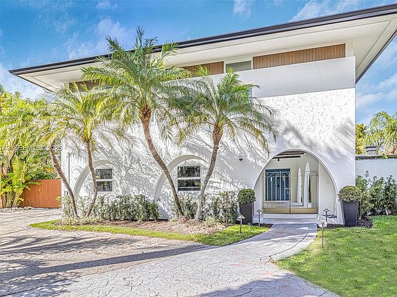 4th image of 18490 SW 83rd Pl