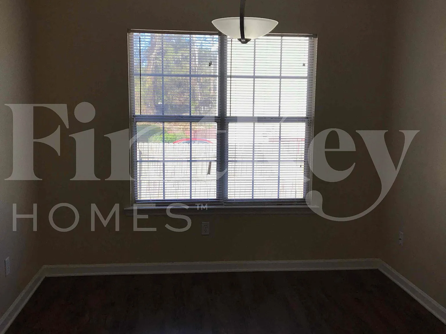 3 bed, 2.5 bath, 1738 sqft, $2,140 — Photo 4