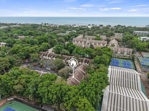 25 Deallyon Ave APT 132, Hilton Head Island, SC 29928