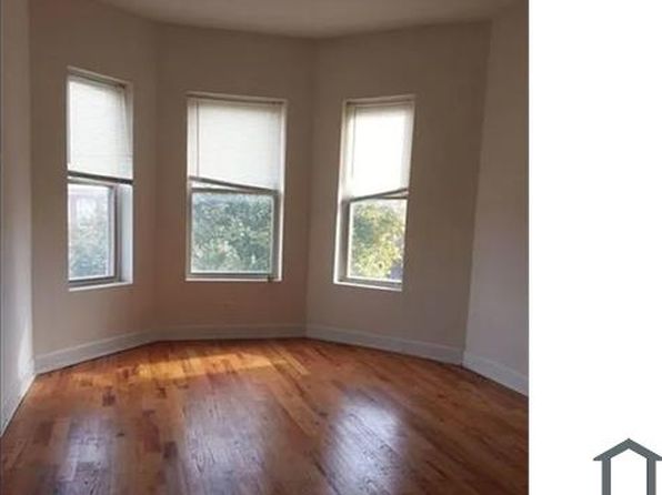 6130 S Prairie Ave #2