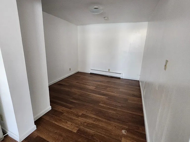 192 State St — Photo 5