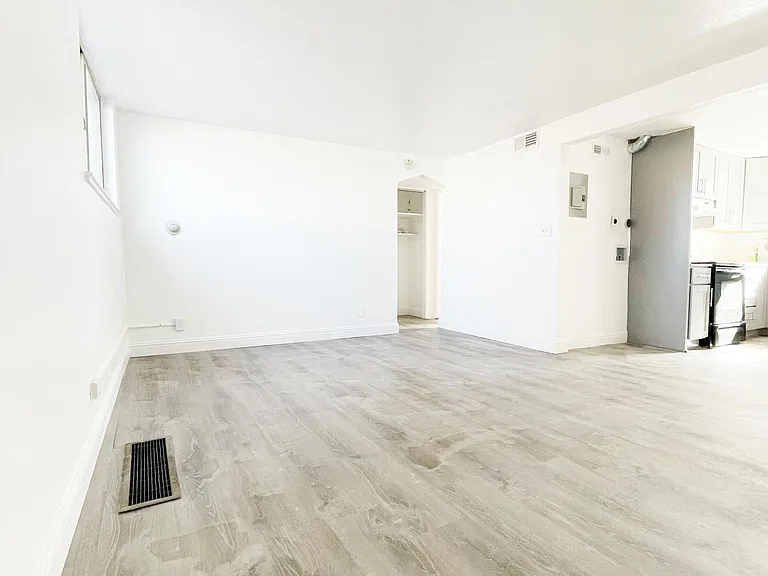 3514 E Bruce Randolph Ave — Photo 6