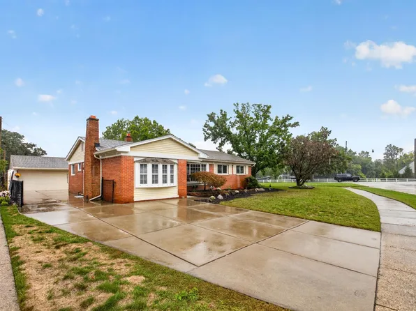 8977 Linville St, Livonia, MI 48150