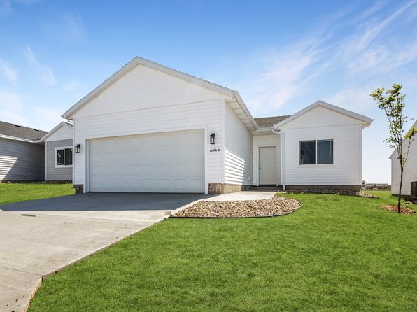 Willowbrook Village | 6544 E Pine Grove Pl, Sioux Falls, SD