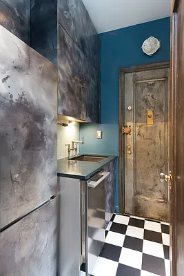 Sold by Douglas Elliman | media 18