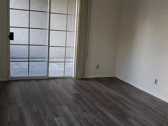 5th image of 14459 Benefit St #1X1