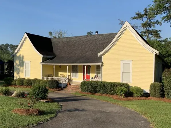 220 Mystic Pines Dr, Thomasville, GA 31757