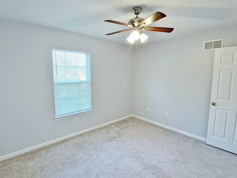 58 Frock Dr — Photo 34