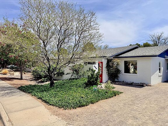 3rd image of 445 Palmer Rd