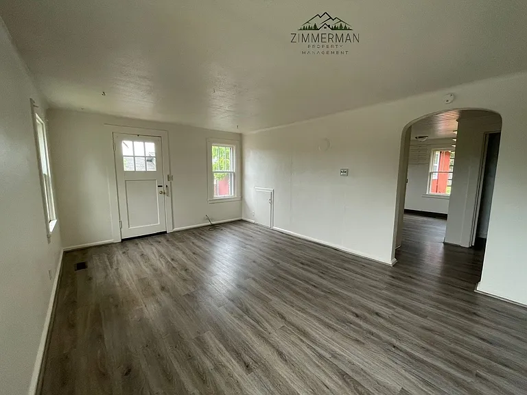 266 S 16th St — Photo 3