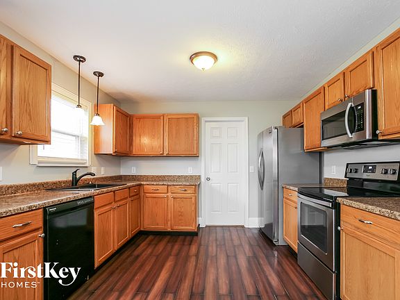 4th image of 19438 Paxson Pl