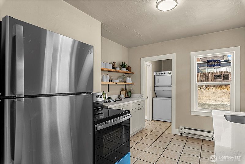 5th image of 502 Methow Street