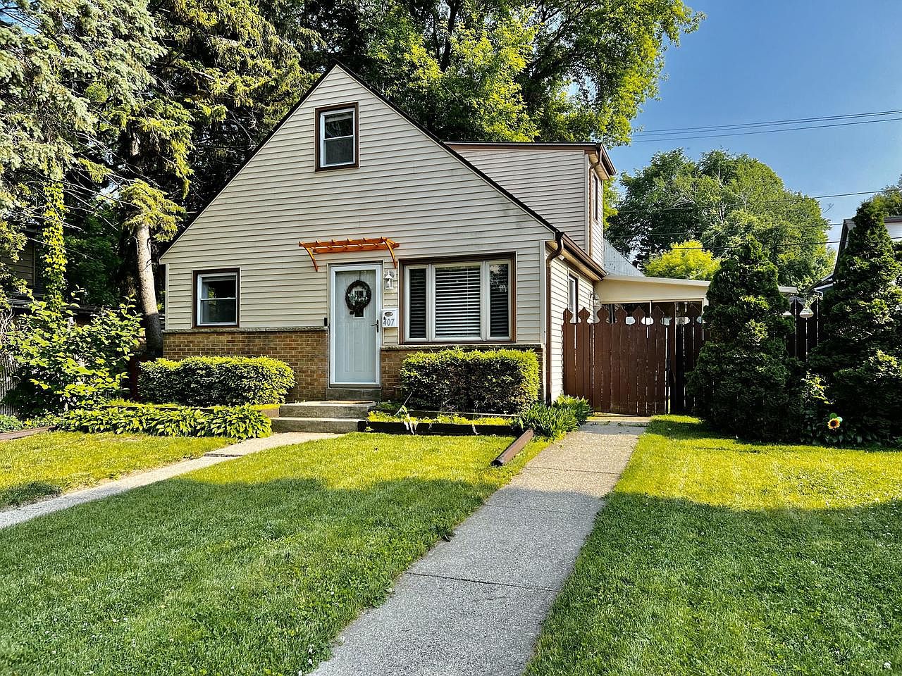 407 Michigan AVENUE, South Milwaukee, WI 53172 Zillow