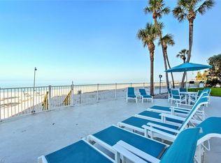 2885 Gulf Shore Blvd N APT 401, Naples, FL 34103