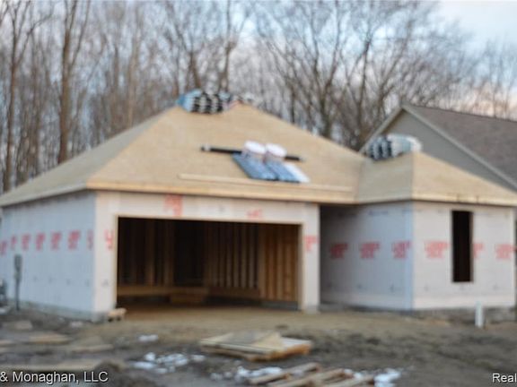 3rd image of 9349 Oakdale St